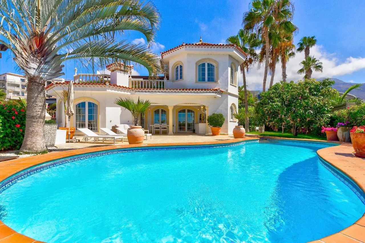 اتصالات Luxury Villa El Duque Ocean View 