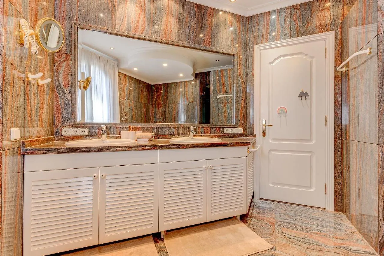 Luxury villa El Duque Ocean View Costa Adeje  Espagne